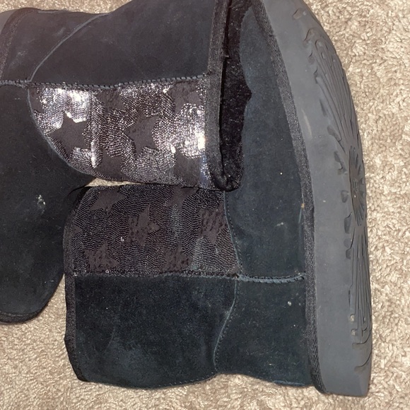 Sequin with black stars, very comfortable - Picture 3 of 5